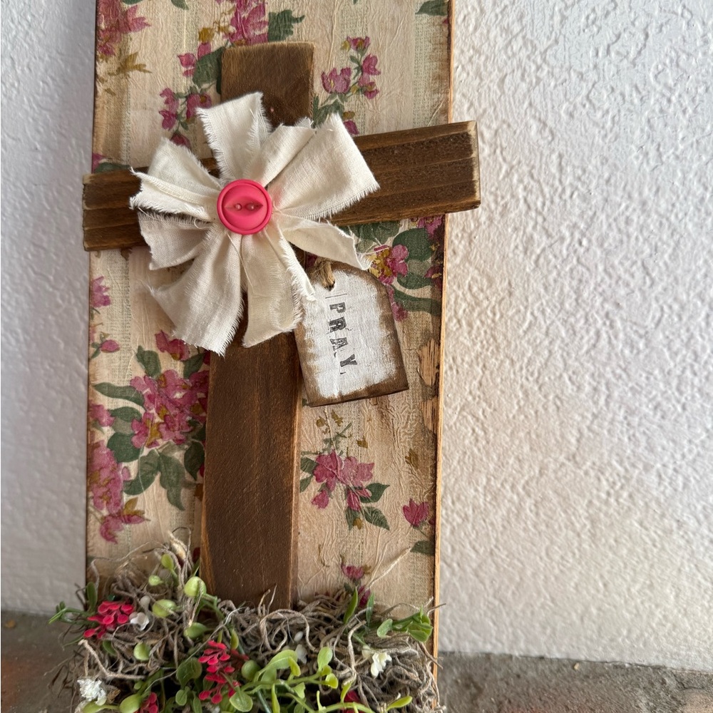 Floral Cross Spring/Easter Decor - Picture 6 of 6